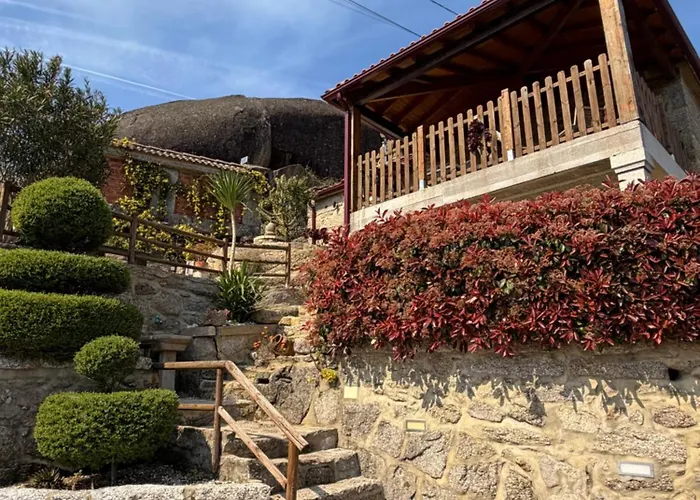 Casa Do Penedo