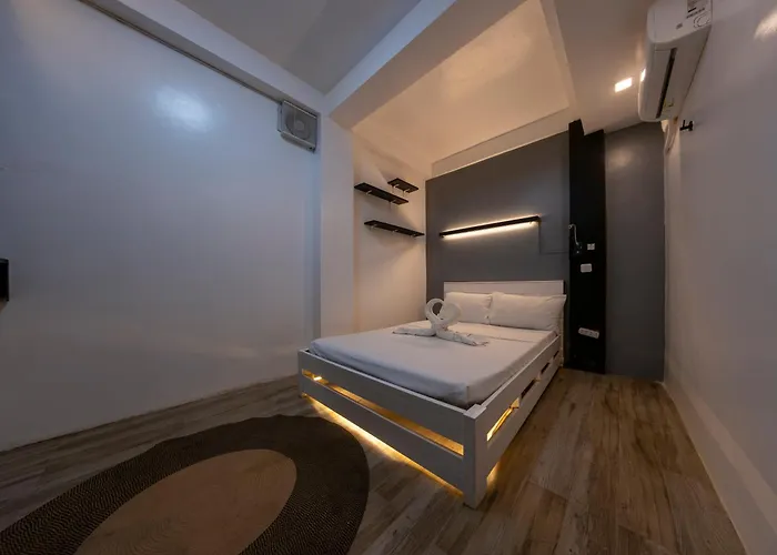 Sip Sunset Hostel And Lounge