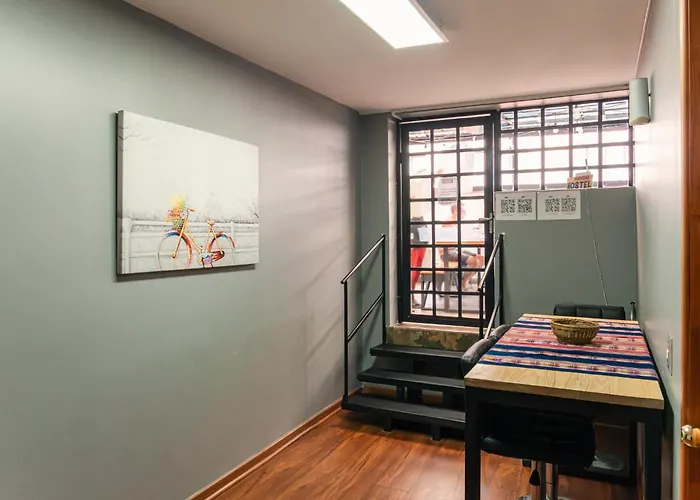Hostel La Moneda