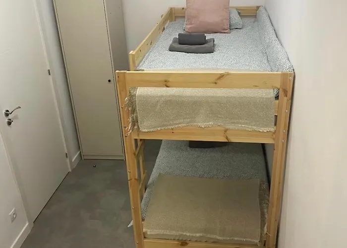 1-5 A Beautiful Room With A Private Wc