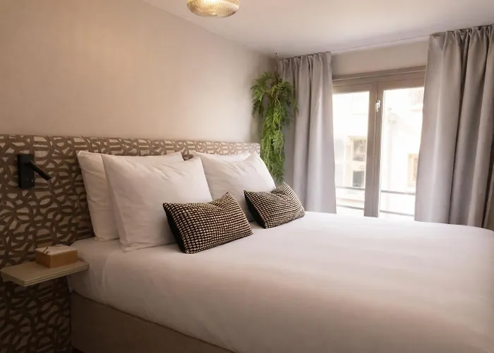 Central hotel: Hotel Central Staytion