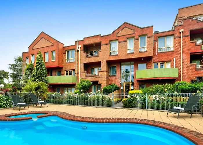 Hotels with tennis Comfort Apartments Royal Gardens