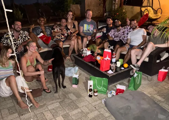 Tamarindo Backpackers