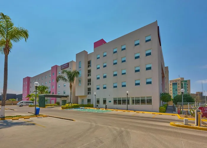 City Express Suites By Marriott Queretaro