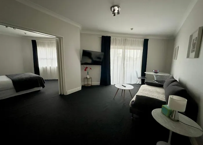 Sydney Airport Suites