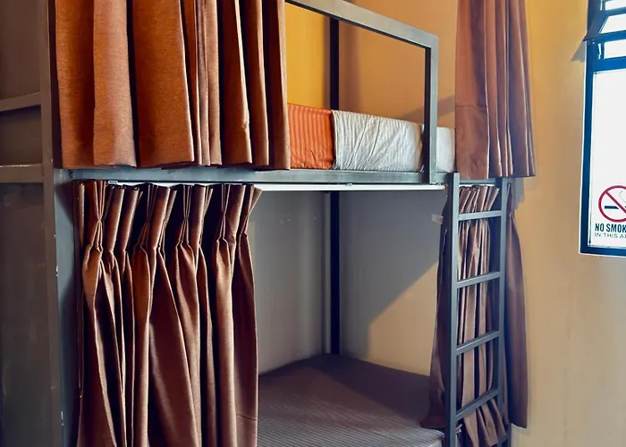 A Lounge Hostel