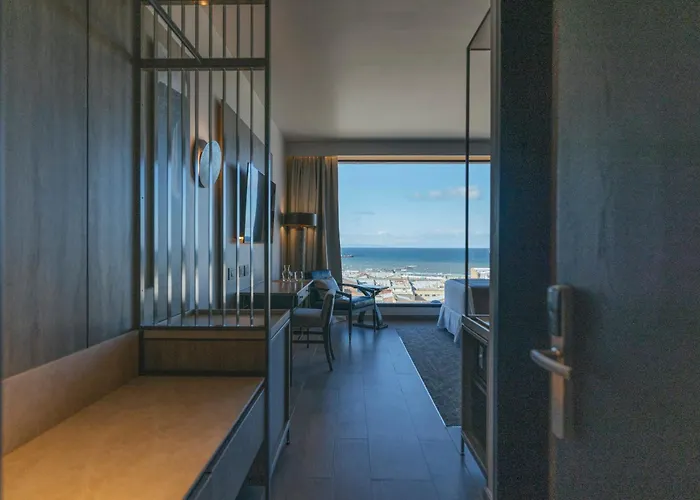 Hotel Cabo De Hornos