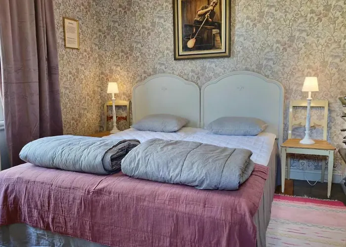 Stf Glasbruket Hostel & Apartments