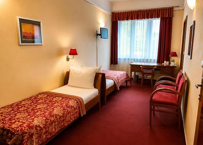 Romantic hotels Cloister Inn