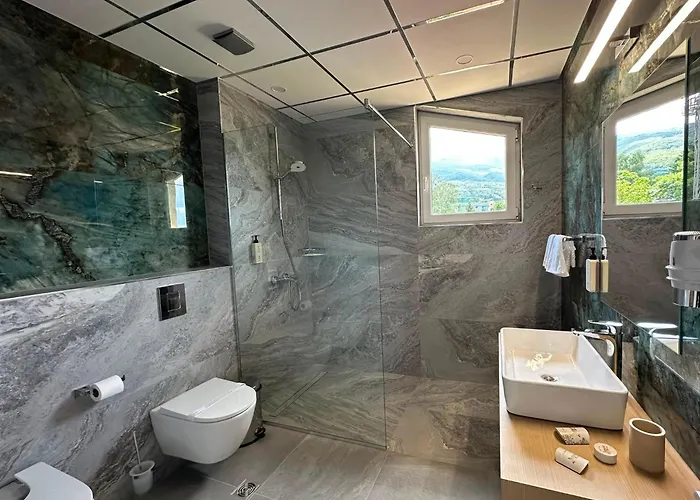 Jasmin Hotel