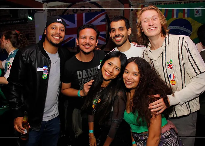 Garoa Hostel Party Bar