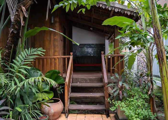 Isann Lodge