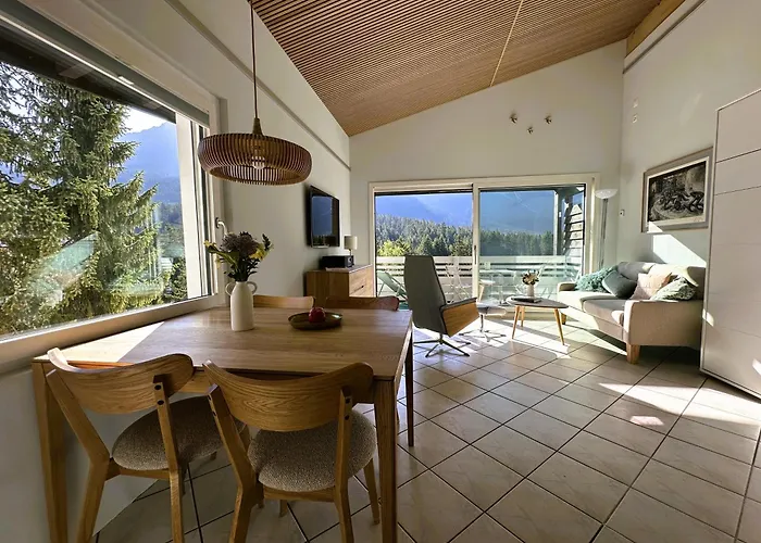 Tgesa La Roiva, Ferienwohnungen mit Hallenbad und Sauna