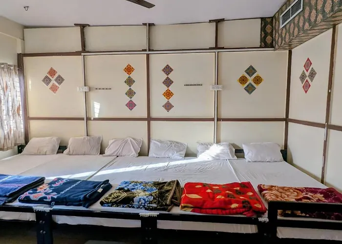 Kshipra Guest House