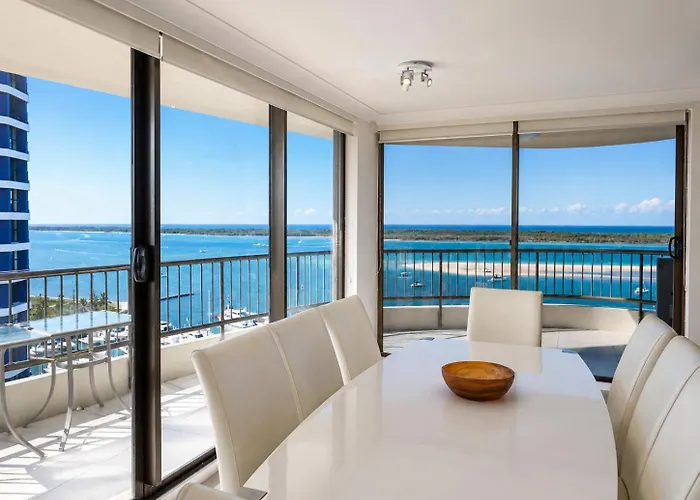Broadwater Shores Waterfront Apartments