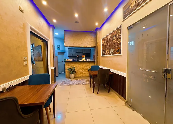 Golden Palace Suites