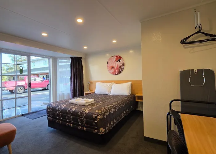 Trip to College Admirals Motor Lodge