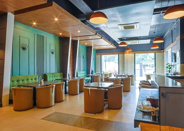 Max Hotels Prayagraj