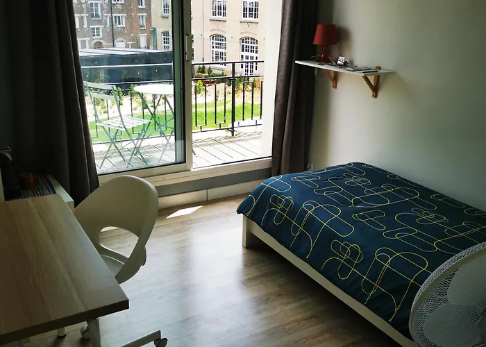Chambre avec balcon