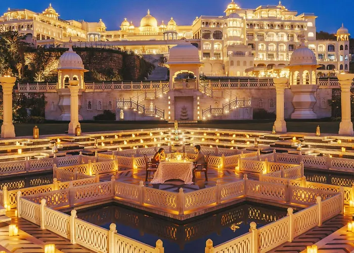 Hotels with tennis Fairmont Udaipur Palace