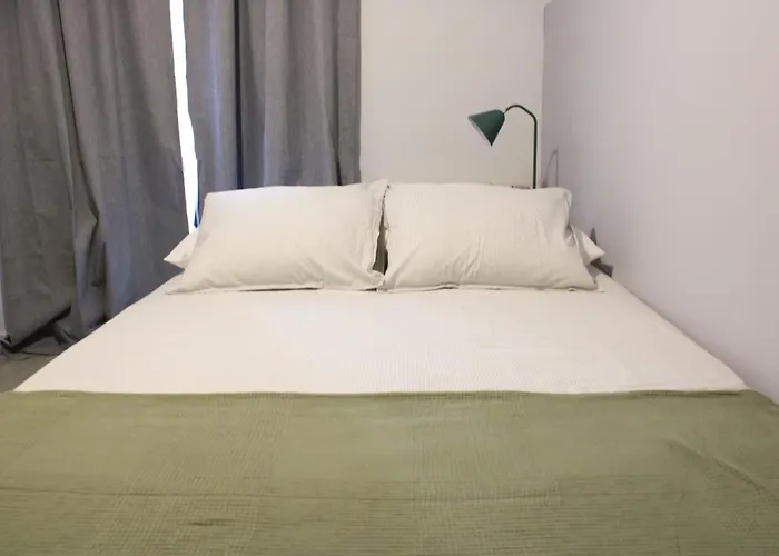 Matute Street, Private Rooms