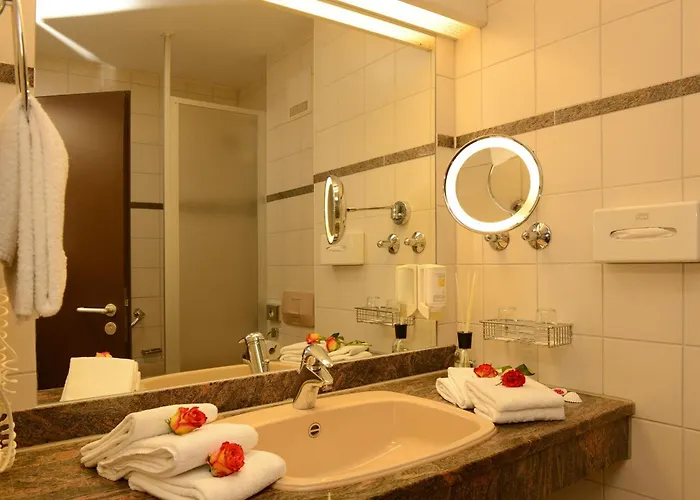 Wellness Hotels ACHAT Regensburg Im Park