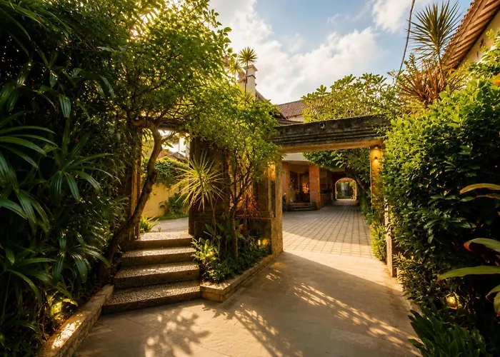 Bali Ayu Hotel & Villas