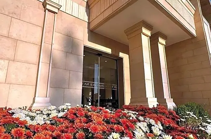 Edom Hotel