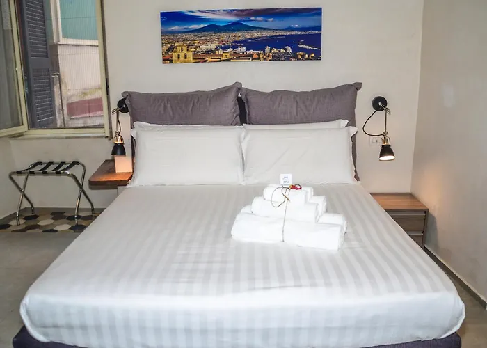  Vicoli Di Napoli B&B