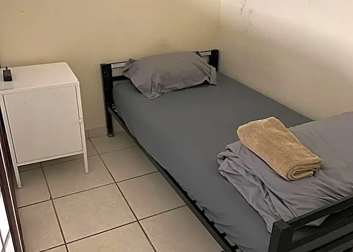 Private Cubicle - Single Bed - Mixed Shared Dorm - Miami Airport