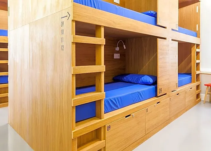 Acola Hostel