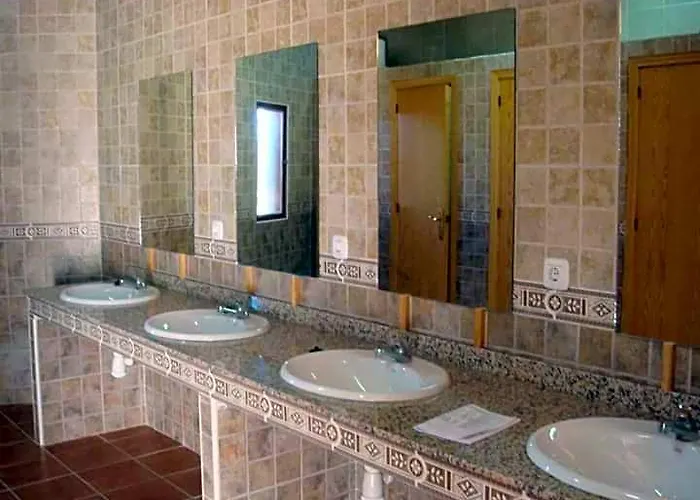 Albergue Turístico De Cornalvo