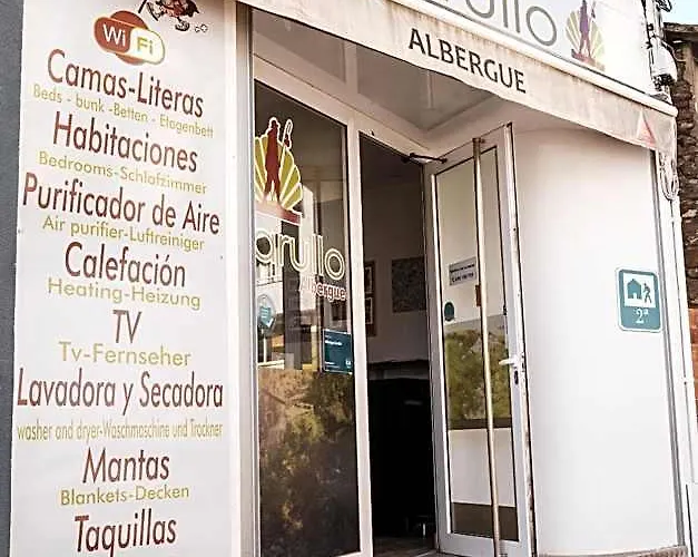 Albergue Barullo - Cubículos - Literas - Habitaciones