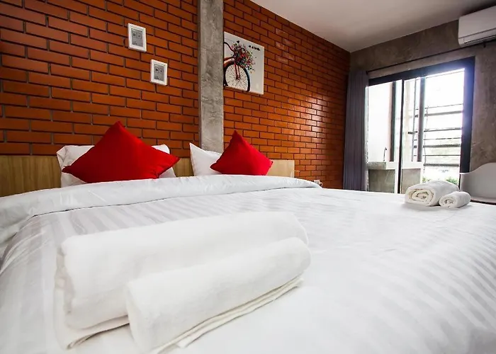Journey Hostel Surat