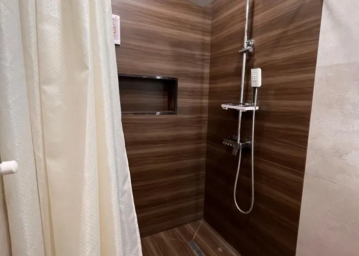 Al-Bukhari Boutique Hostel