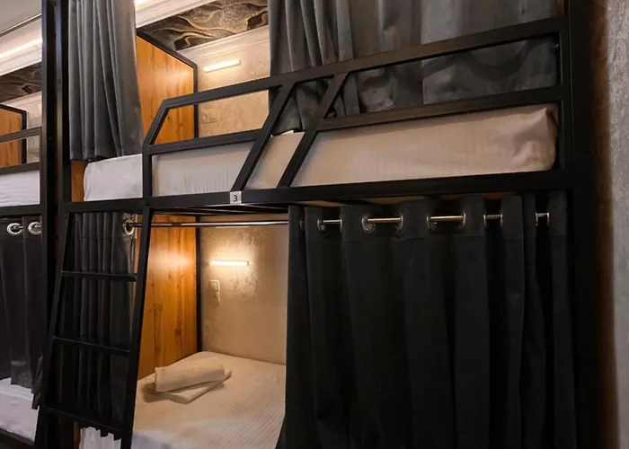 Al-Bukhari Boutique Hostel