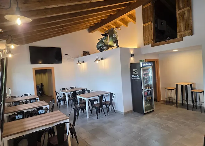 Albergue La Vespa Hostel & Bar