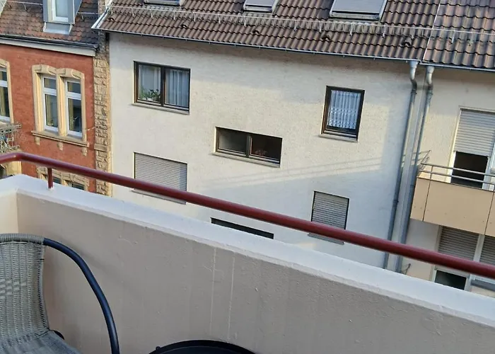 City Hub Room 23 - Mit Balkon