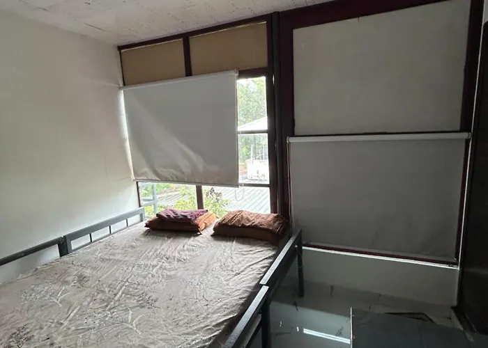 Rnmk Hostel