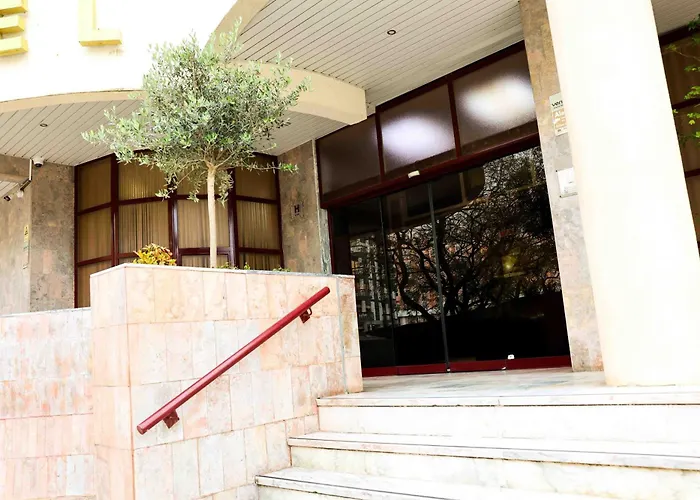 Hotel Arangues