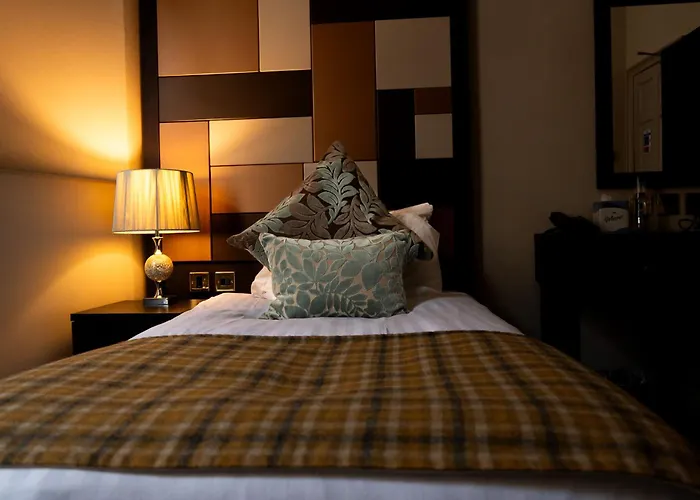 Albany Hotel