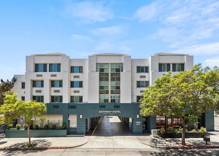 Family resorts Gateway Santa Monica