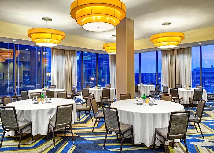Hollis Halifax - A Doubletree Suites By Hilton