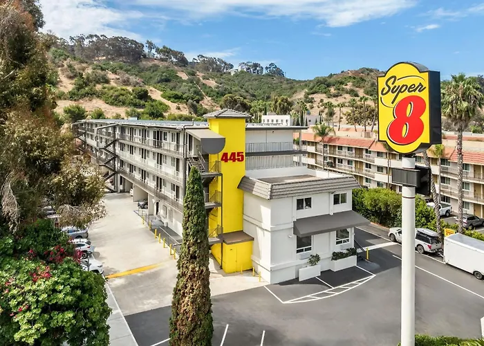 Super 8 By Wyndham San Diego Circle