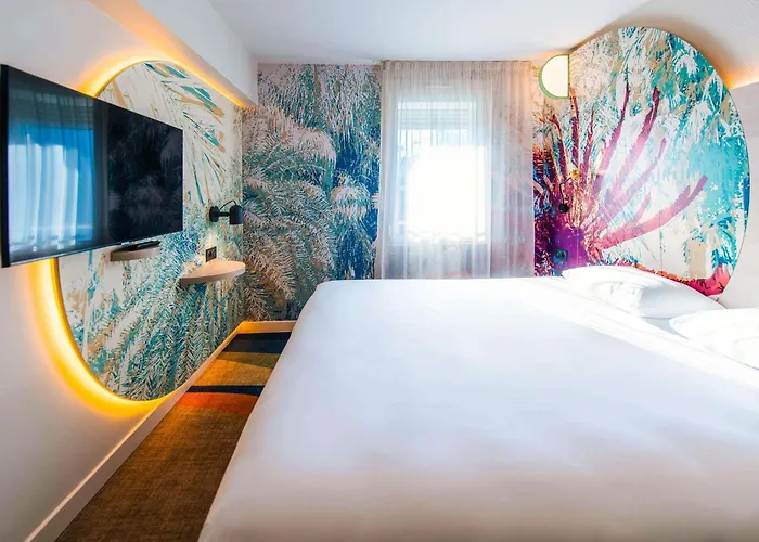  Ibis Styles Antibes