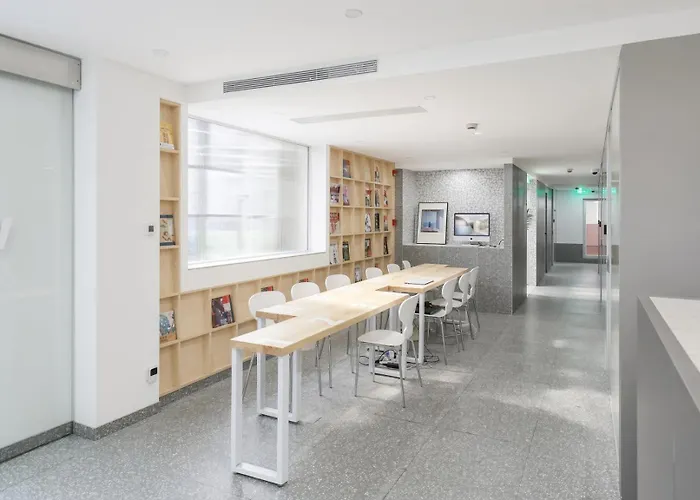Weflow Hostel