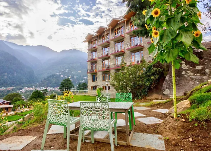 Kid friendly hotel Snow City'S Montana Blues Resort Manali - Heated & Air-Cooled Stay