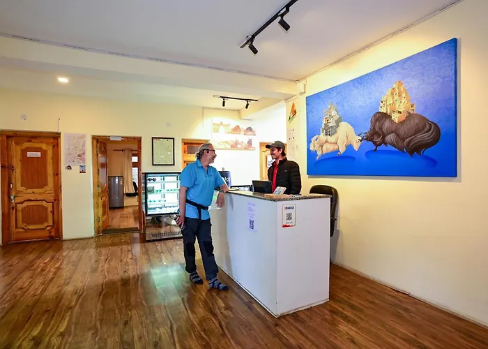 Raybo Hostel - Serene Stay With 5 Mins Walk From The Main Market