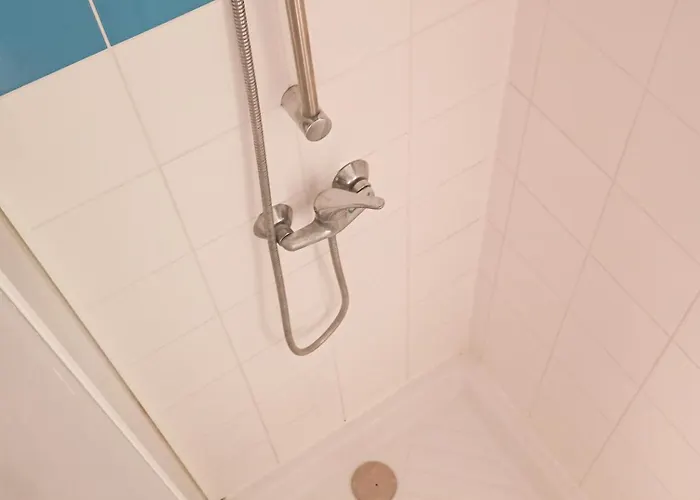 x1 chambre simple dans appartement T3 en cohabitation
