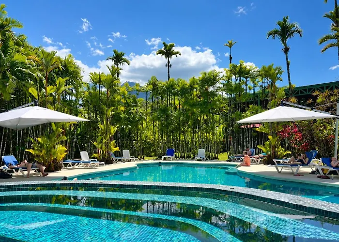 Arenal Backpackers Resort